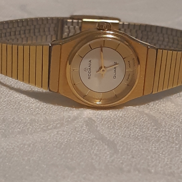 Womans Vintage Rodania Gold Tone Watch Length Is 7.5" Long - Picture 10 of 15